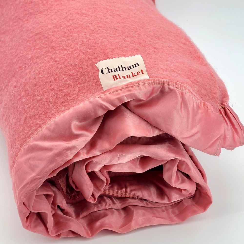 Chatham Twin Size Blanket Comforter USA Rose Pink 70"x76" Mid Century Satin Trim